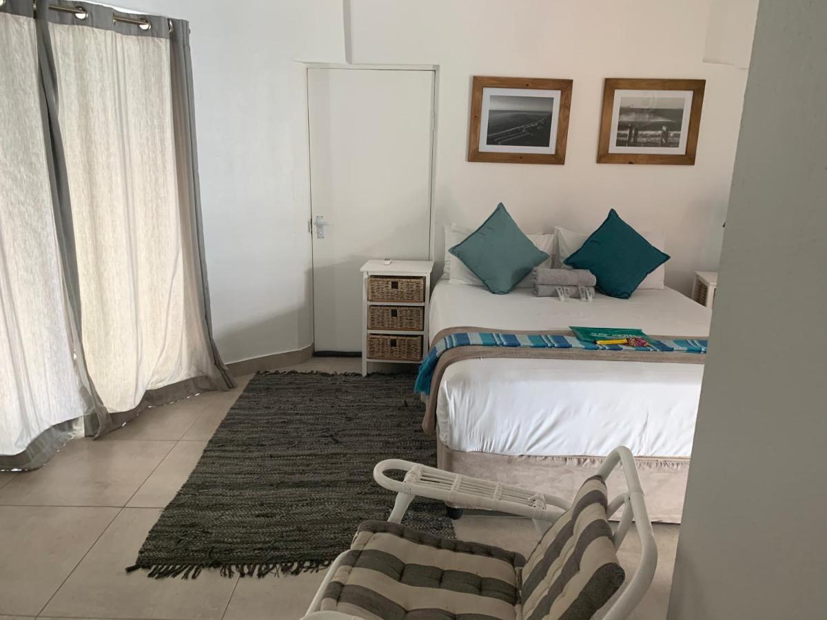Surf Motel Umdloti Buitenkant foto